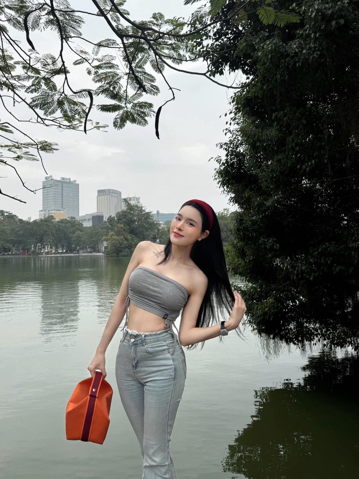 chi, chi dep, vo, hon the, Bich Hanh, Huyen Trang, Nhue Giang anh 1