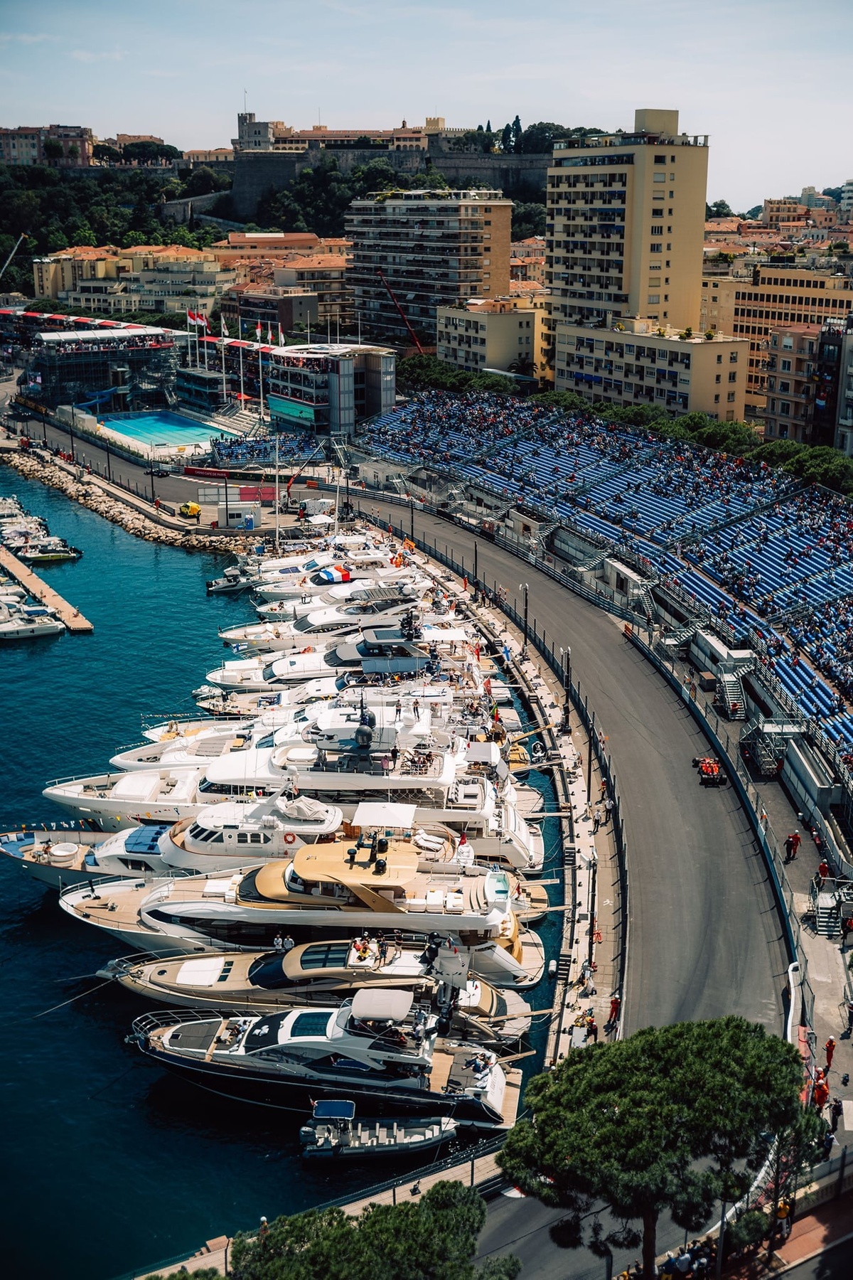 Monaco Grand Prix,  giai dua F1,  cong thuc 1,  Lisa BlackPink,  gioi sieu giau anh 7