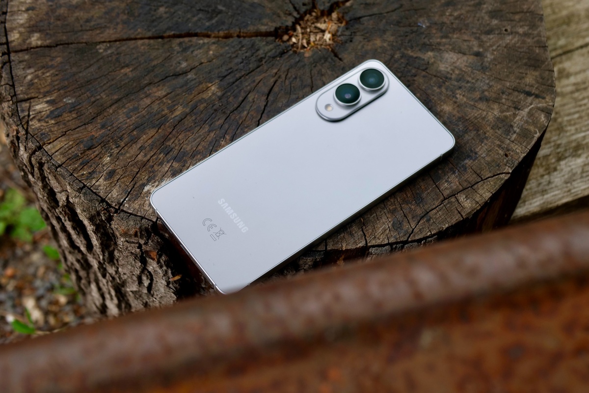 Apple iPhone Air, Samsung Galaxy S25 Edge, smartphone sieu mong, mua iPhone Air anh 1