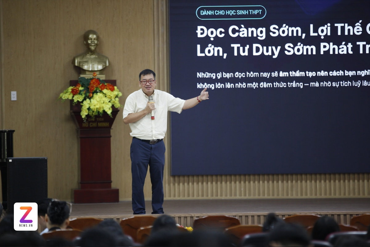 sách ảnh 8