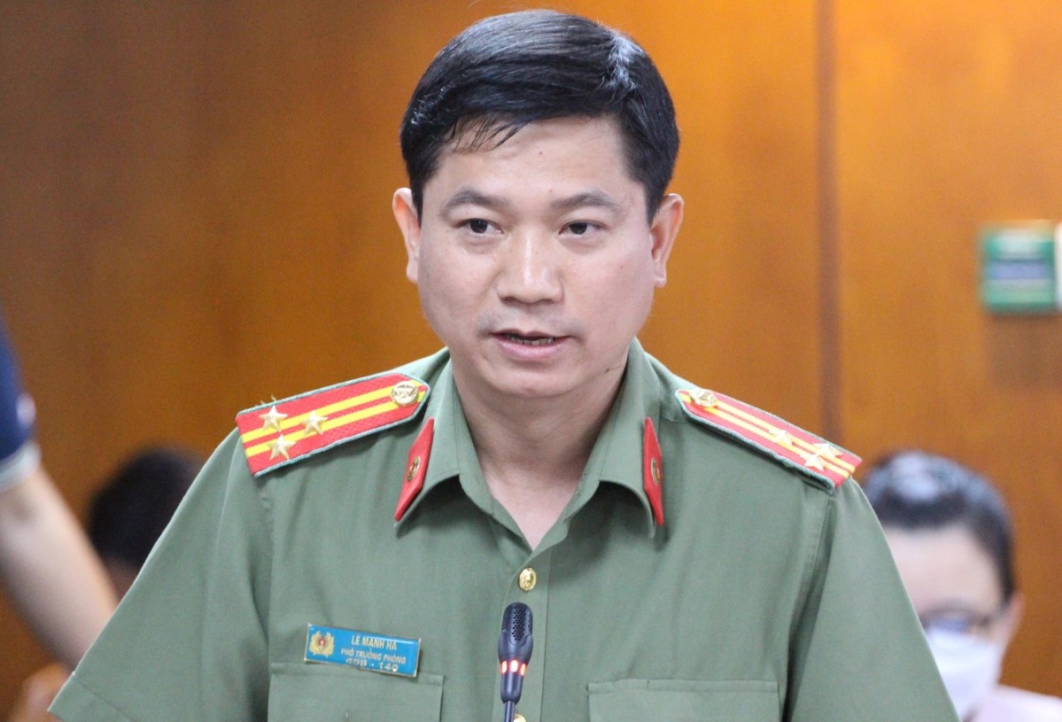 Dai uy nhan tien lam CCCD anh 1