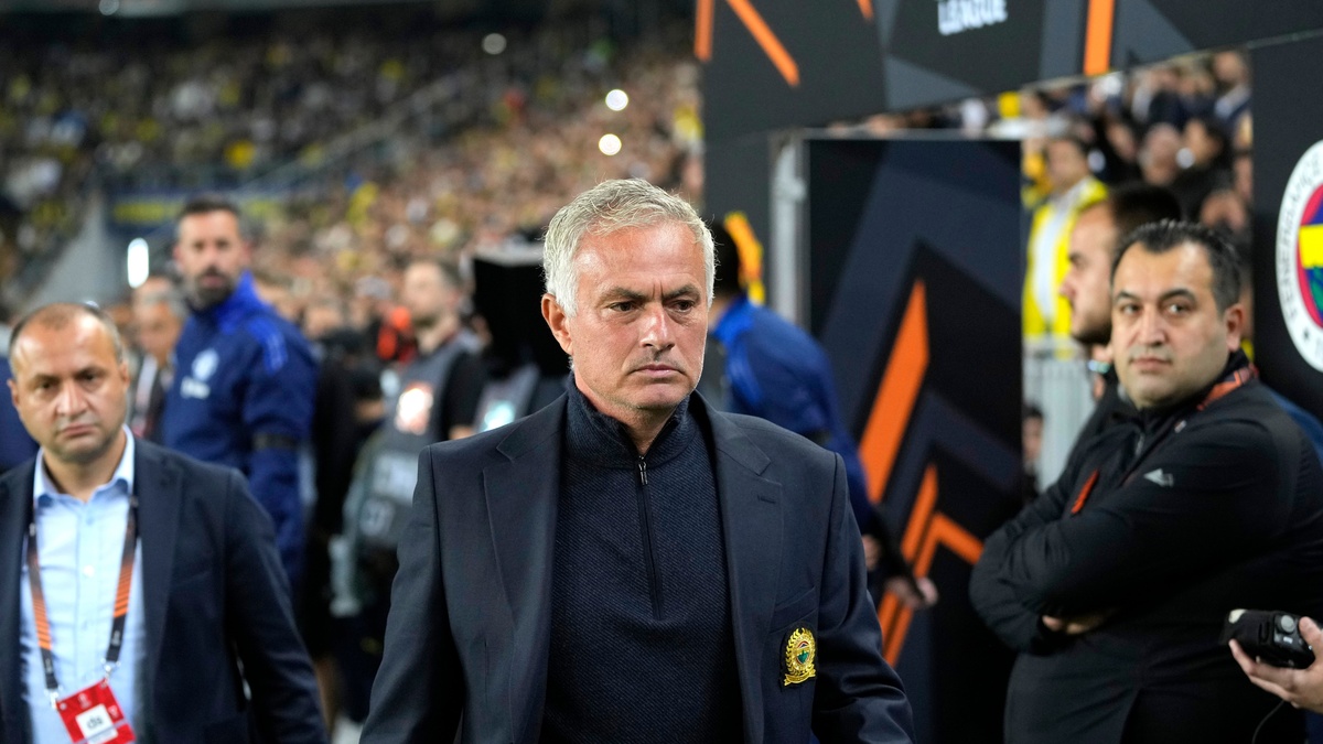 Mourinho úp mở trở lại Real Madrid | Znews.vn