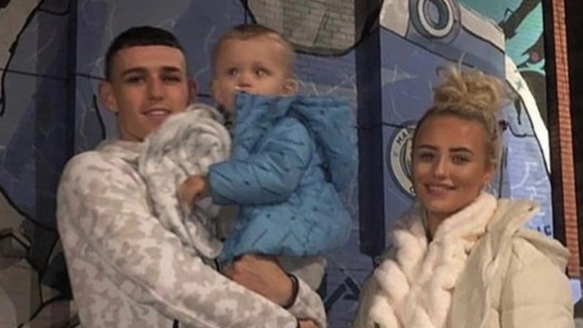 Chuyện tình thăng trầm của Phil Foden - Thể thao