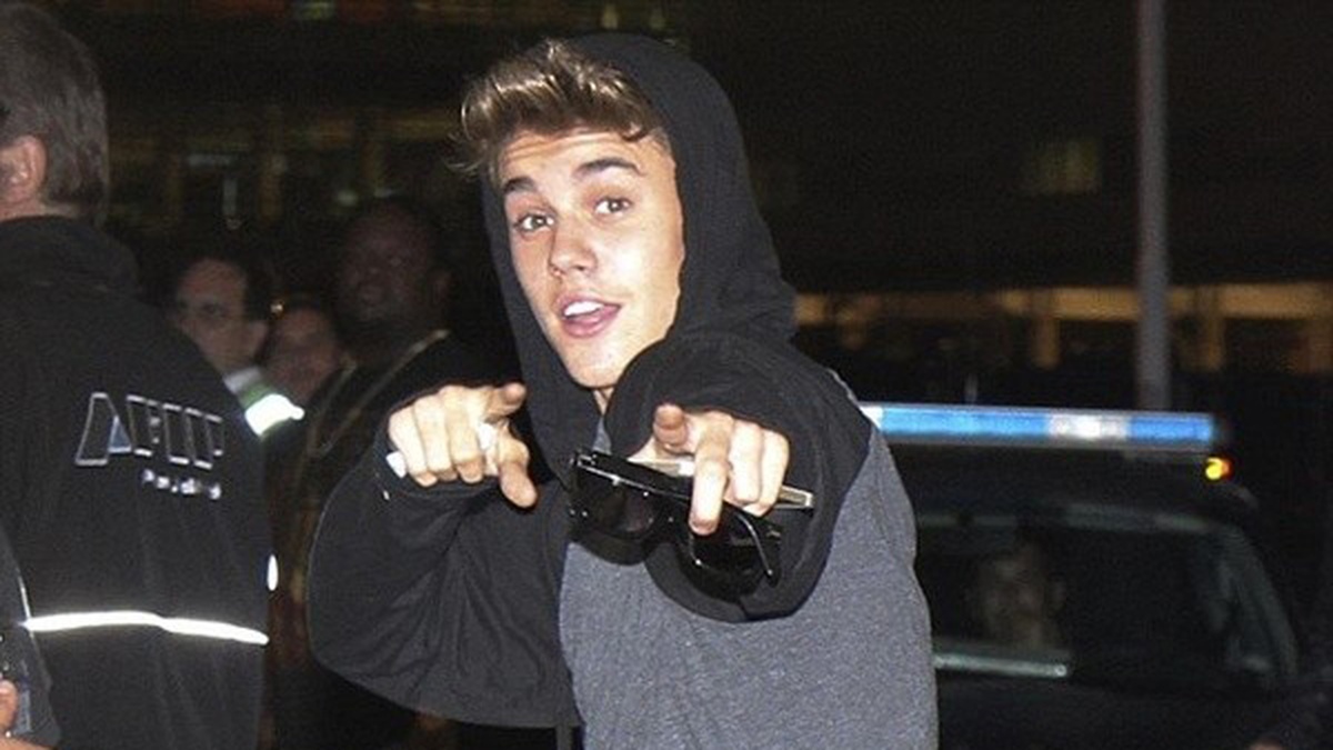 Justin Bieber xuất hiện vui vẻ sau scandal ngủ với gái gọi | Znews.vn