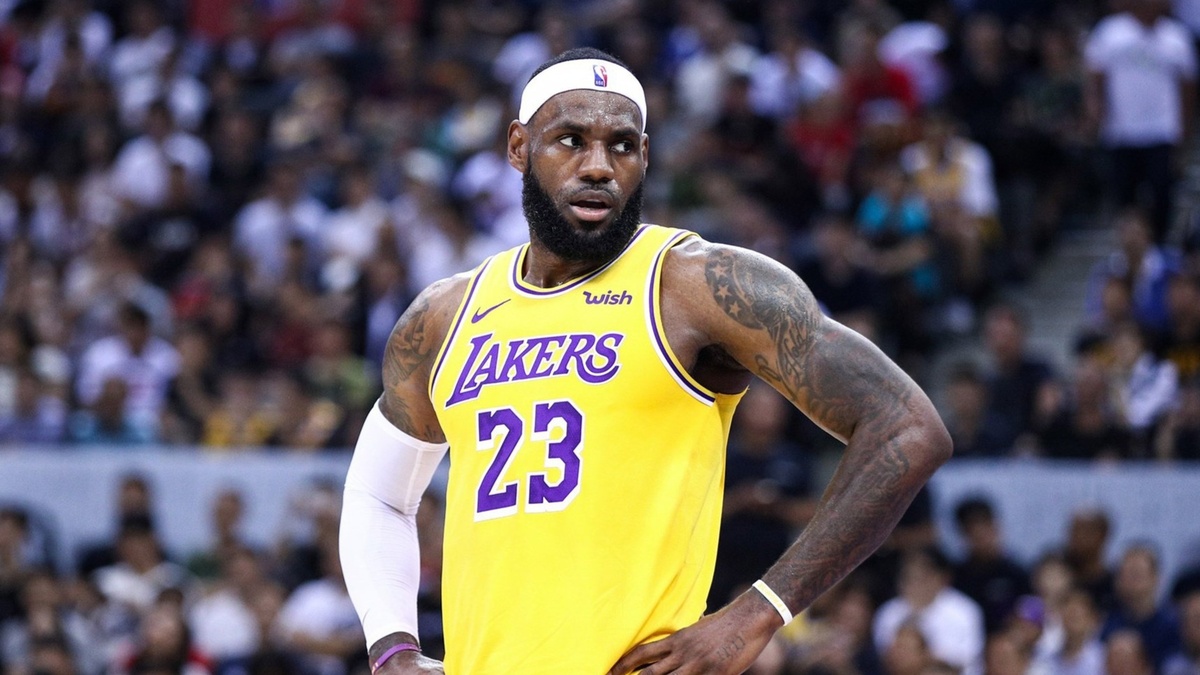 Đội bóng rổ Lakers nổi tiếng nhất mạng xã hội | Znews.vn