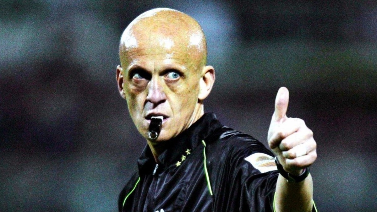 Collina được chọn là trọng tài vĩ đại nhất lịch sử | Znews.vn