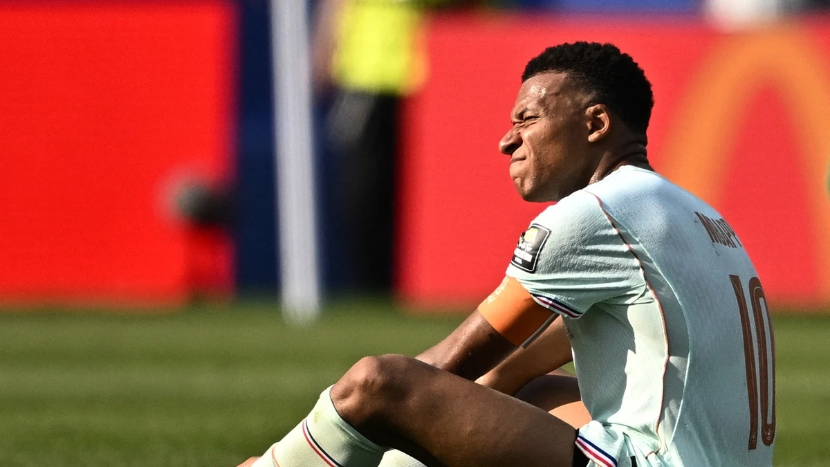 T&igrave;nh trạng chấn thương của Mbappe | Znews.vn