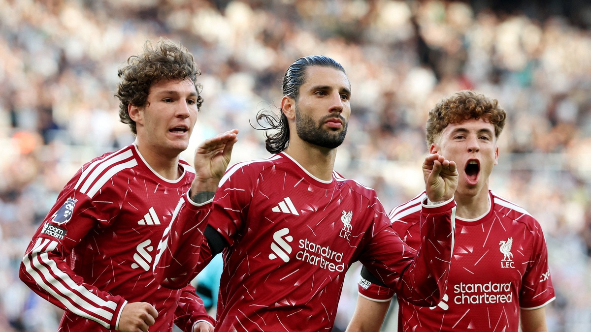 Kịch bản nghẹt thở phút 90+9 giúp Liverpool thoát thua | Znews.vn
