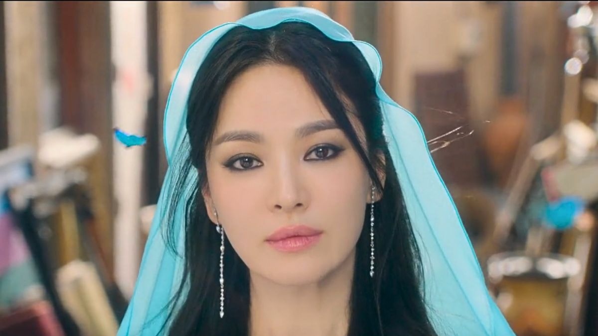 Song Hye Kyo gây sốt MXH - Giải trí