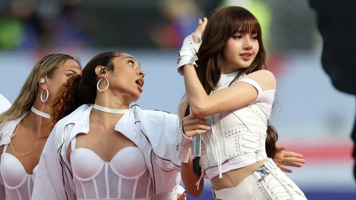 Lisa trình diễn ở lễ khai mạc World Cup 2026 | Znews.vn
