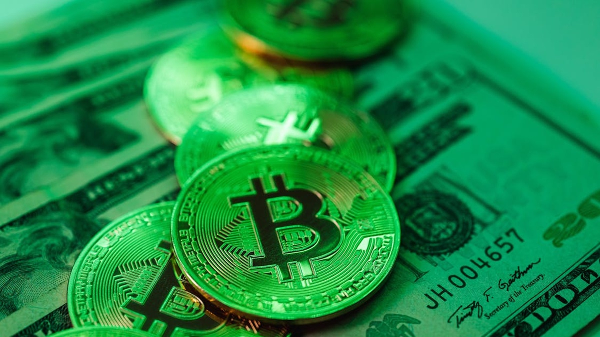 Giá Bitcoin có thể vượt 250.000 USD năm 2025? | Znews.vn