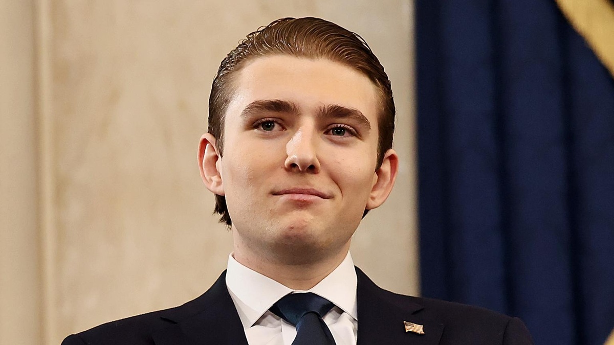 Barron Trump cứu mạng cô gái | Znews.vn