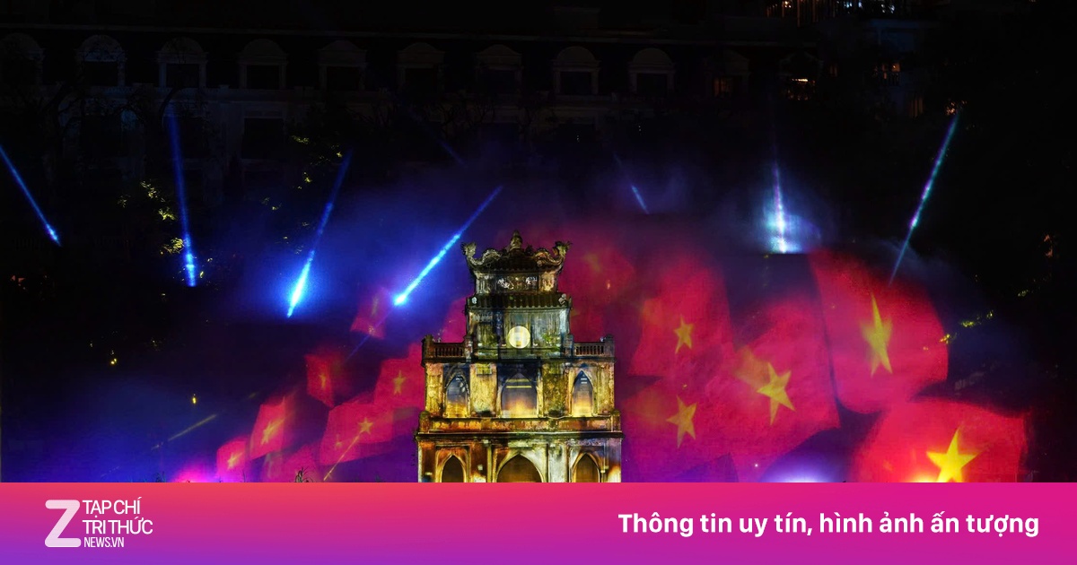 Xem 3D Mapping ngoạn mục trên Hồ Gươm mừng 2/9