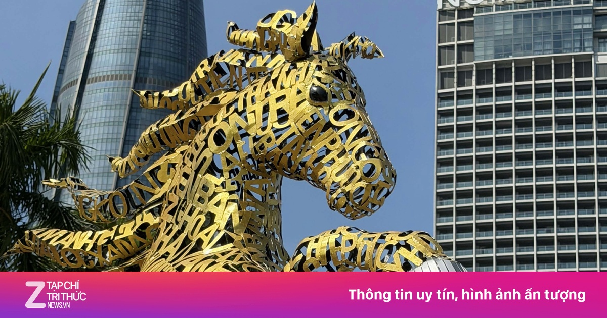 Linh vật ngựa ở Đà Nẵng được dân mạng mệnh danh 'trùm cuối'