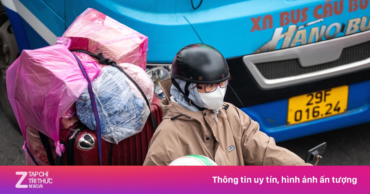 Hành trang nặng trĩu tình quê: Người trẻ mang 'kho lương' từ quê lên phố sau Tết
