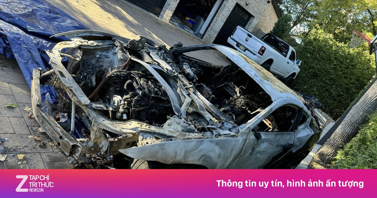Xe bị cháy hơn nửa năm, chủ xe mới nhận được quà chào mừng