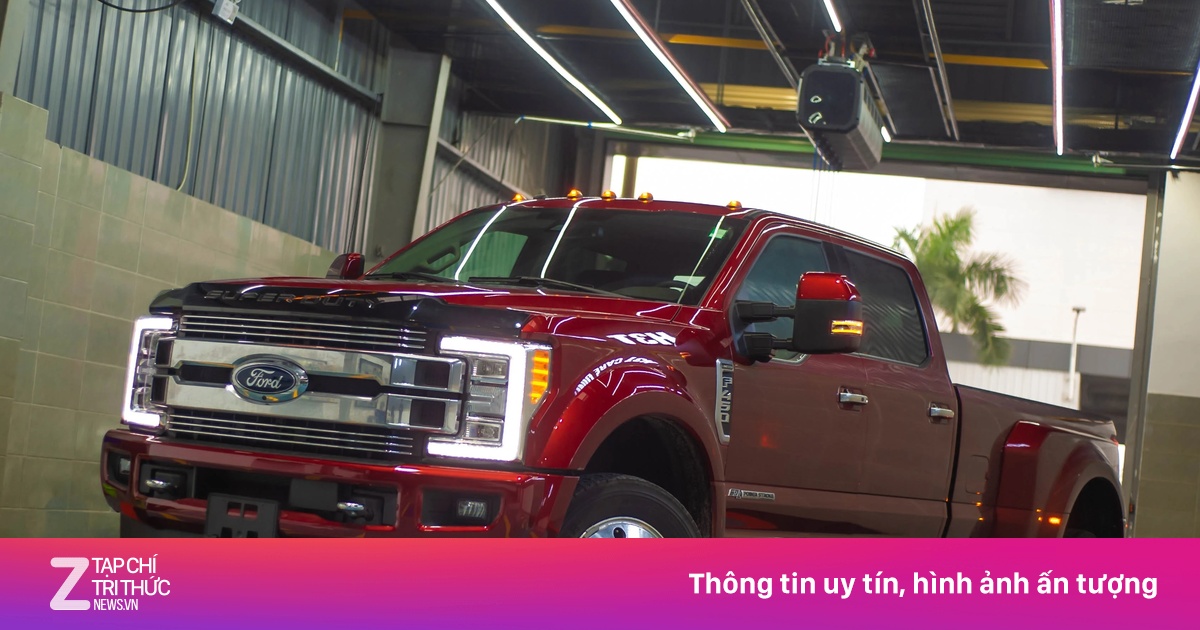 Bóng đèn màu cam trên xe bán tải có tác dụng gì?