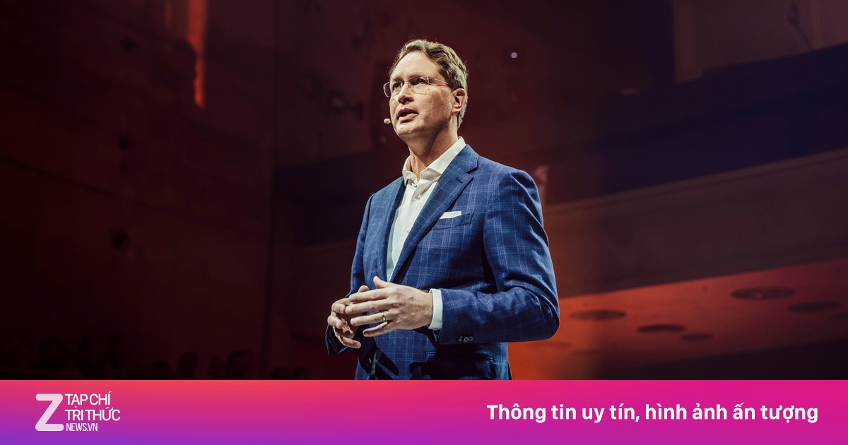 CEO Mercedes-Benz cảnh báo mục tiêu điện hóa của châu Âu