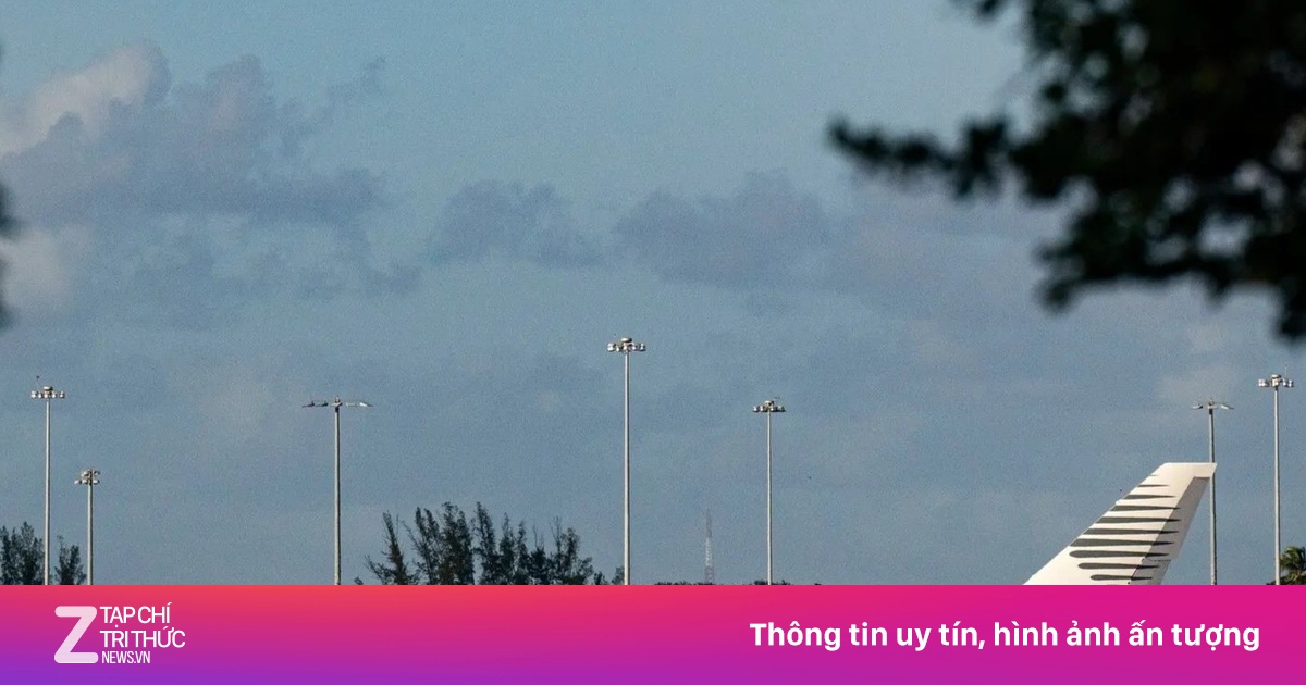 Chi phí nâng cấp chuyên cơ tặng ông Trump gây tranh cãi tại Quốc hội