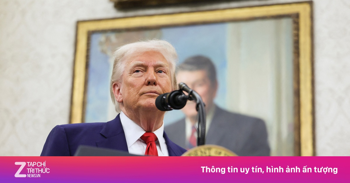 Ông Trump than phi cơ Qatar tặng 'quá khổ' để làm chuyên cơ