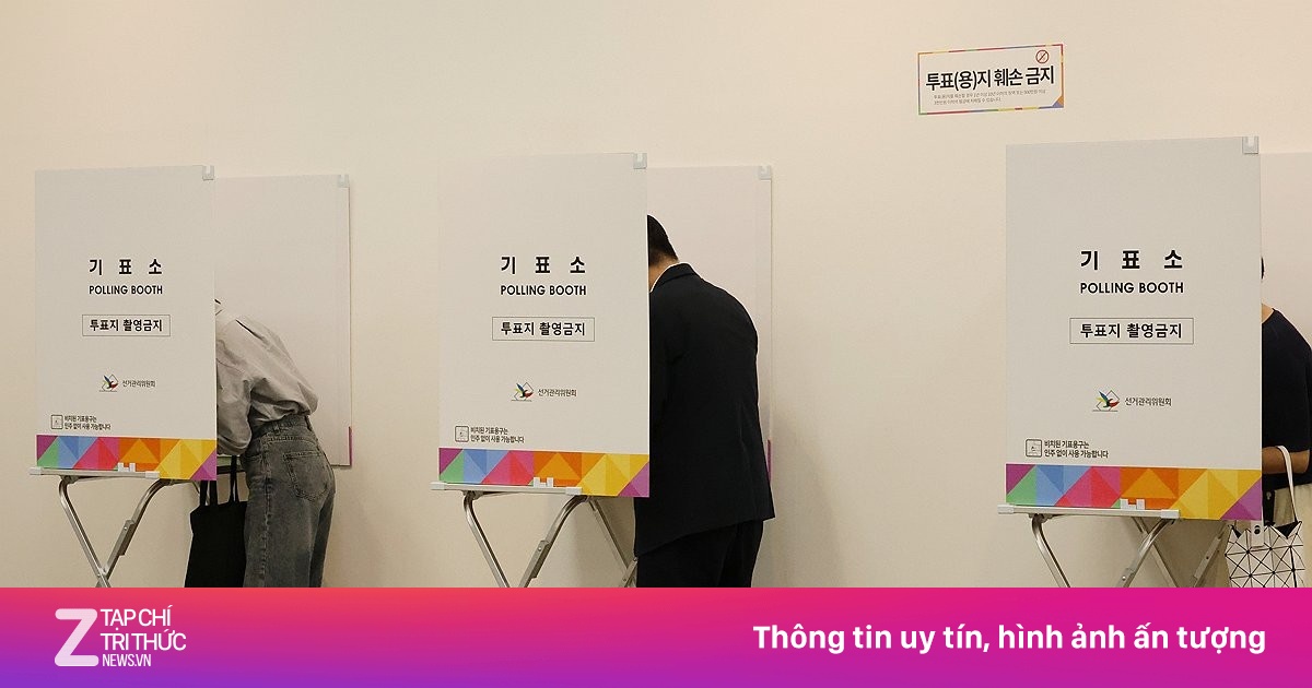 Nhân viên bầu cử tại Seoul bị bắt vì nghi bỏ phiếu thay chồng