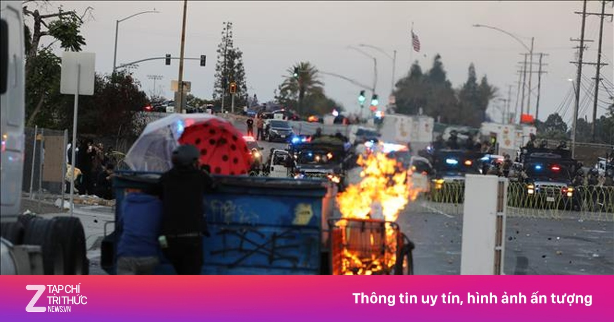 Mỹ điều thêm lính Thủy quân lục chiến tới thành phố Los Angeles