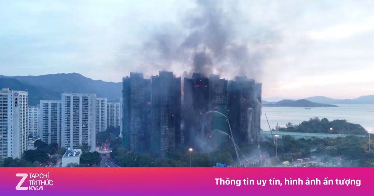 Nguy cơ chung cư Hong Kong đổ sập, đội cứu hộ chạy đua với thời gian