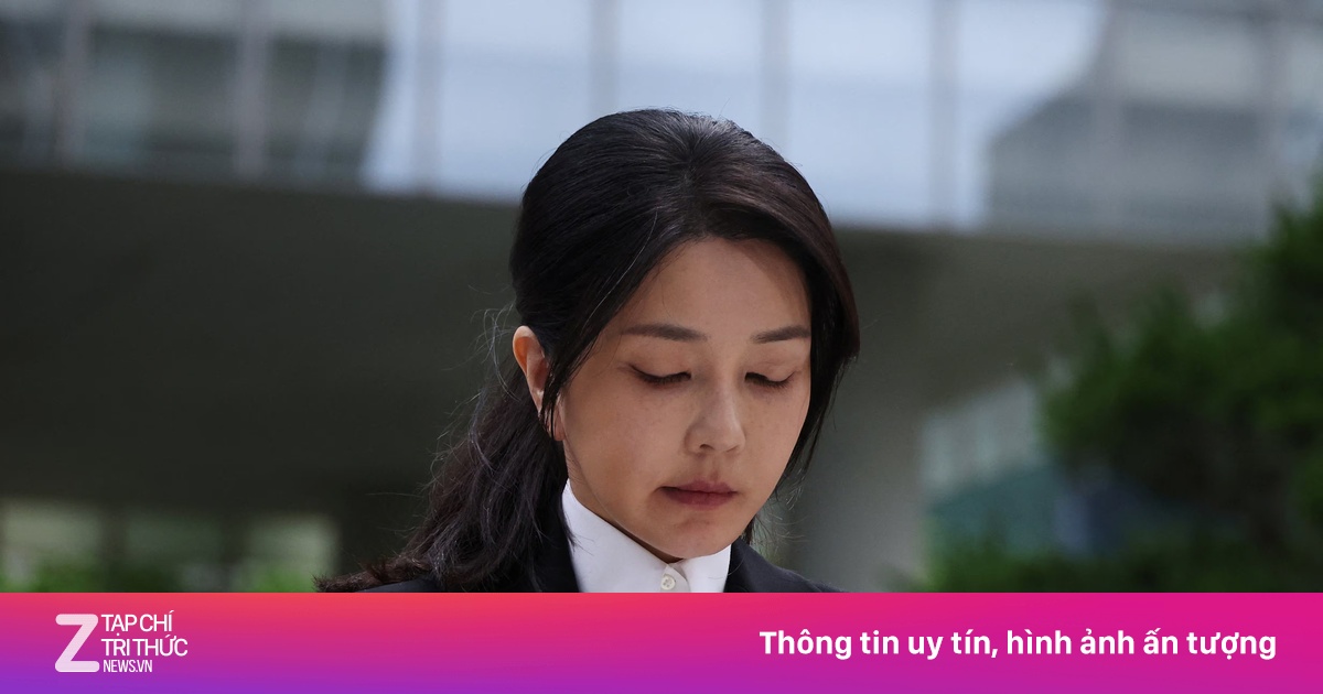 Cựu Đệ nhất phu nhân Hàn Quốc lĩnh án 20 tháng tù