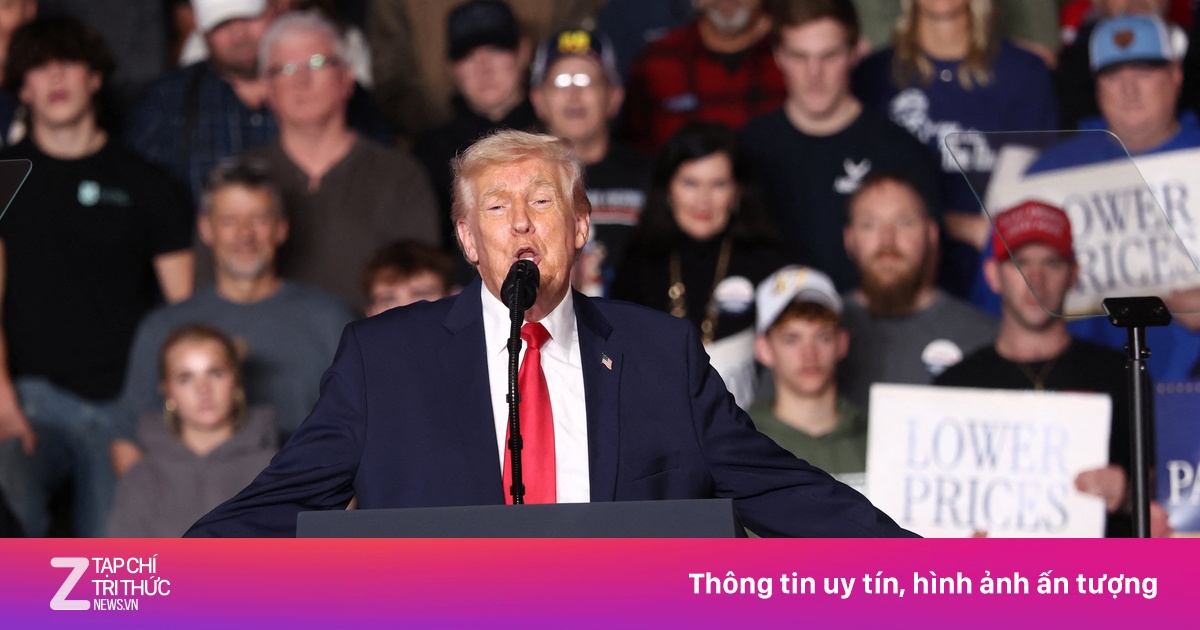 Ông Trump: Thêm một hạm đội đang áp sát Iran