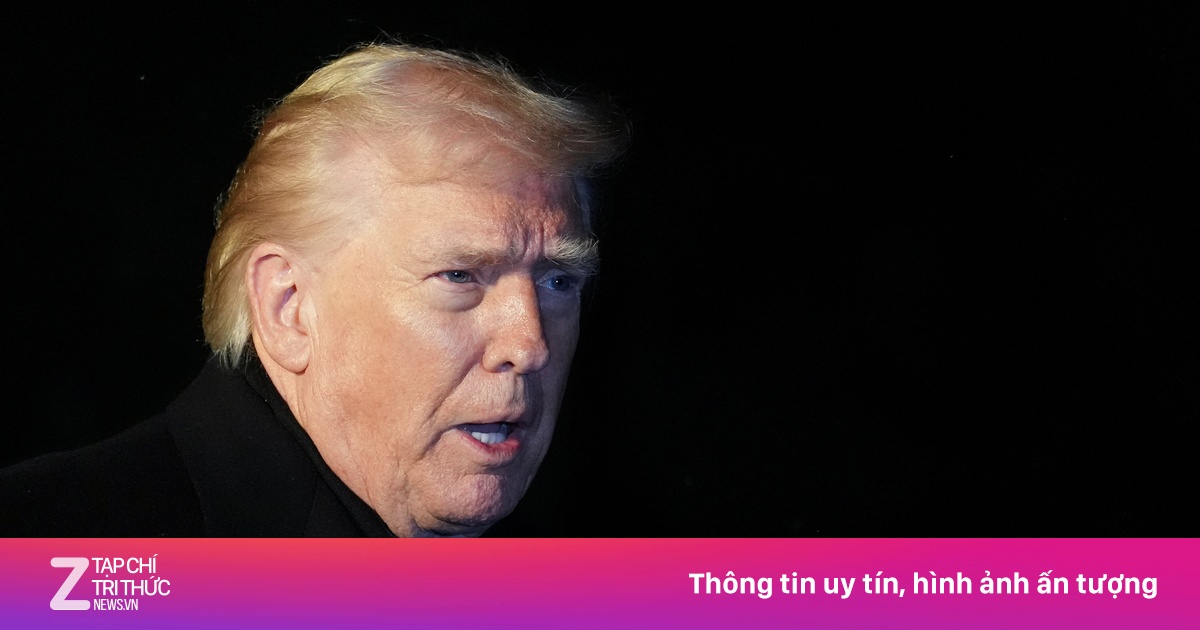 Phẫn nộ vụ video 'khỉ' về vợ chồng Obama: Ông Trump đổ lỗi trợ lý