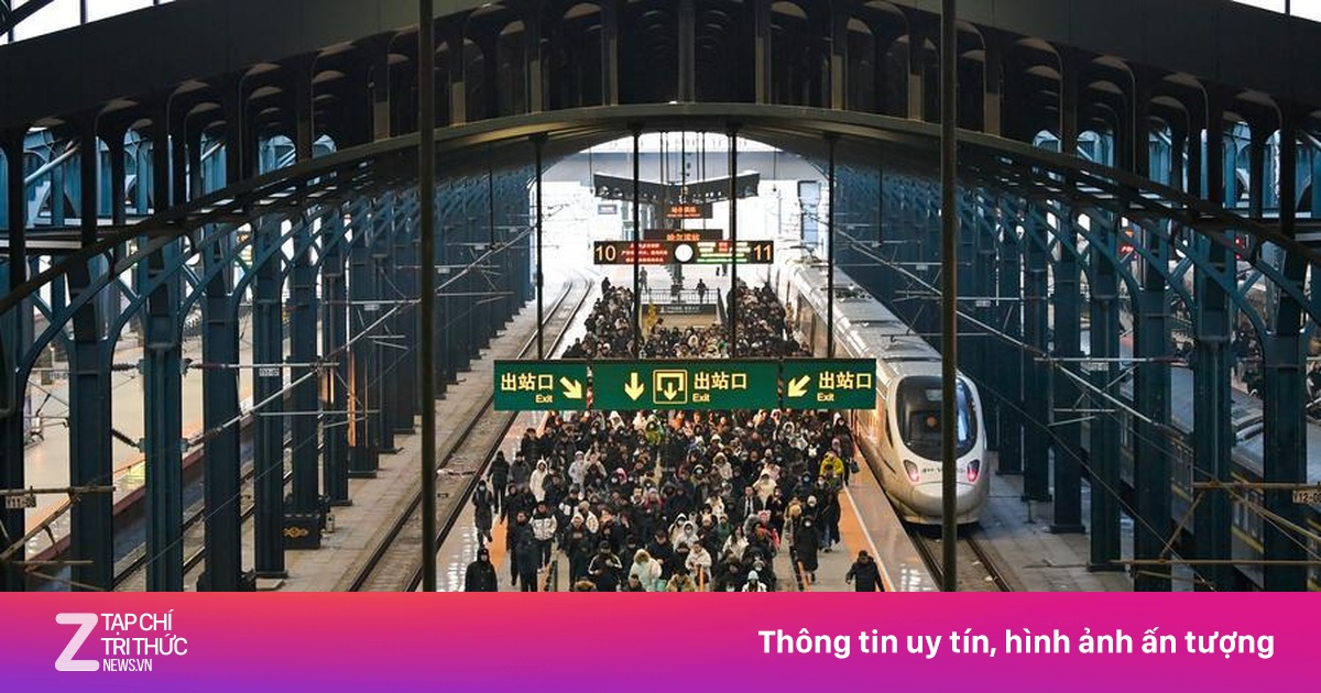 Xe tải Trung Quốc vượt địa hình hiểm trở, lập kỷ lục thế giới mới