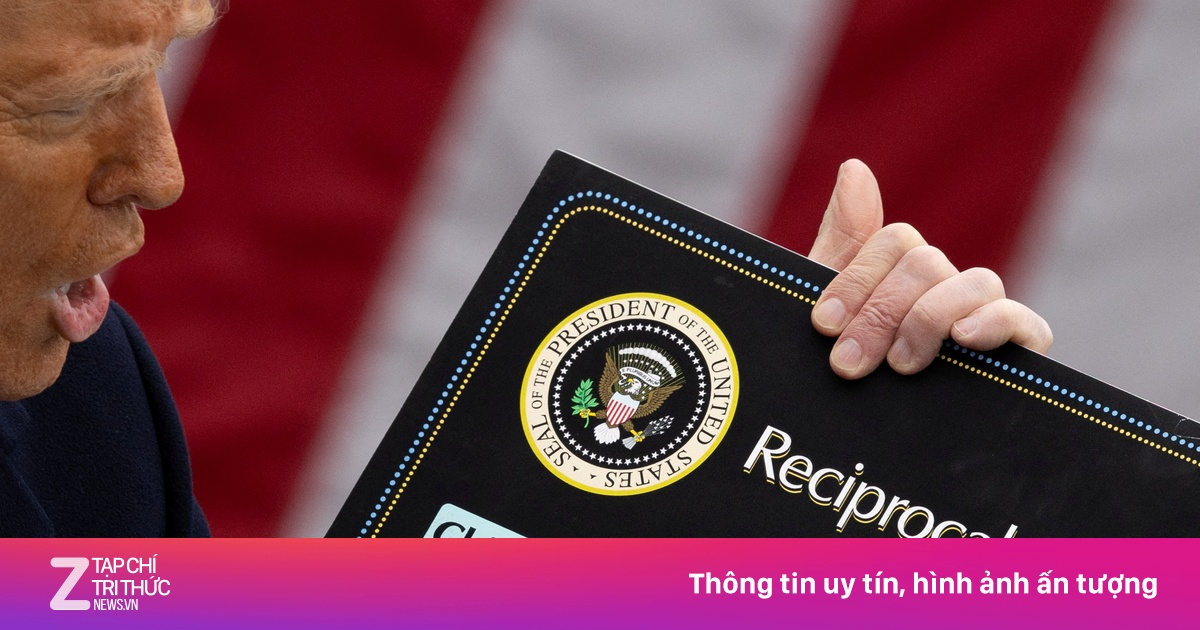 Ông Trump Đáp Trả Phán Quyết Tòa Án Tối Cao Bằng Thuế Nhập Khẩu 10% Toàn Cầu