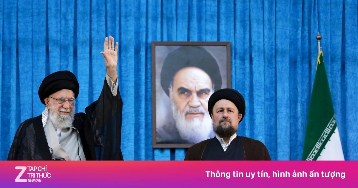 Cháu nội cố Lãnh tụ Khamenei gây chú ý