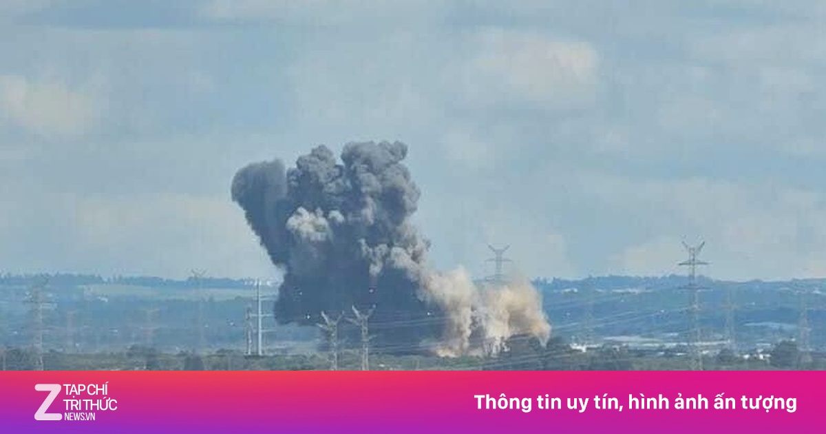 Iran Dội 4 Loạt Tên Lửa Trong 40 Phút, Nhắm Nhà Máy Điện Israel