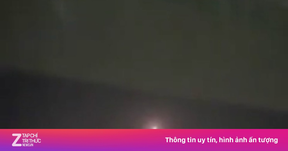 Video ghi lại khoảnh khắc hệ thống Patriot của UAE khai hỏa chặn tên lửa Iran