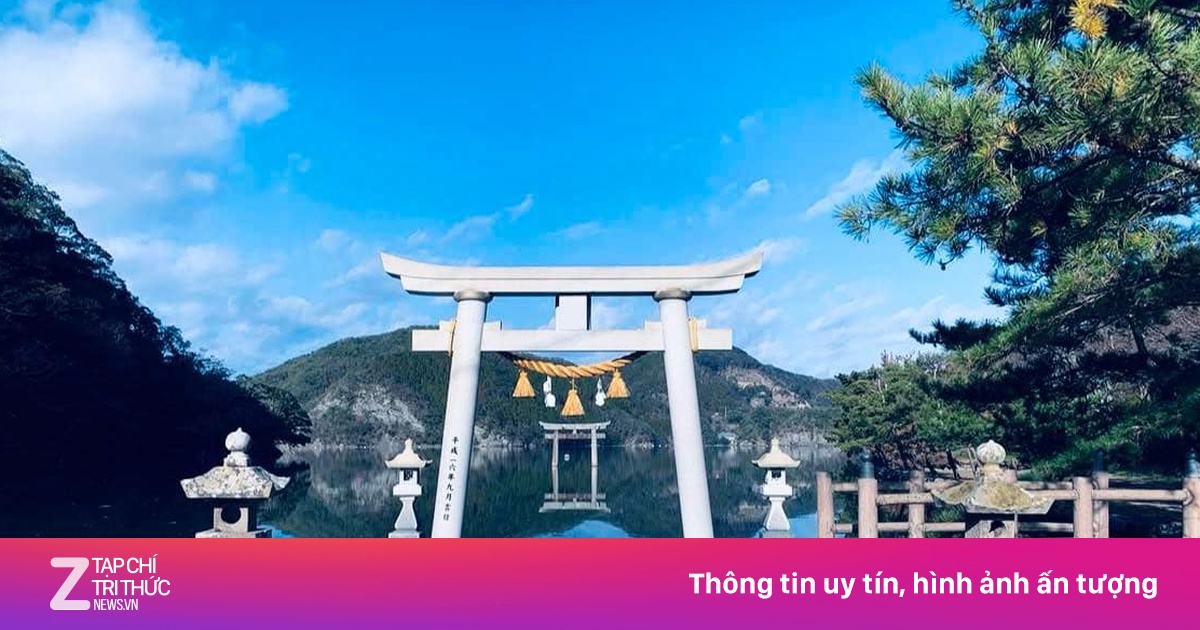Đền thiêng Nhật Bản 'cấm tiệt' khách du lịch