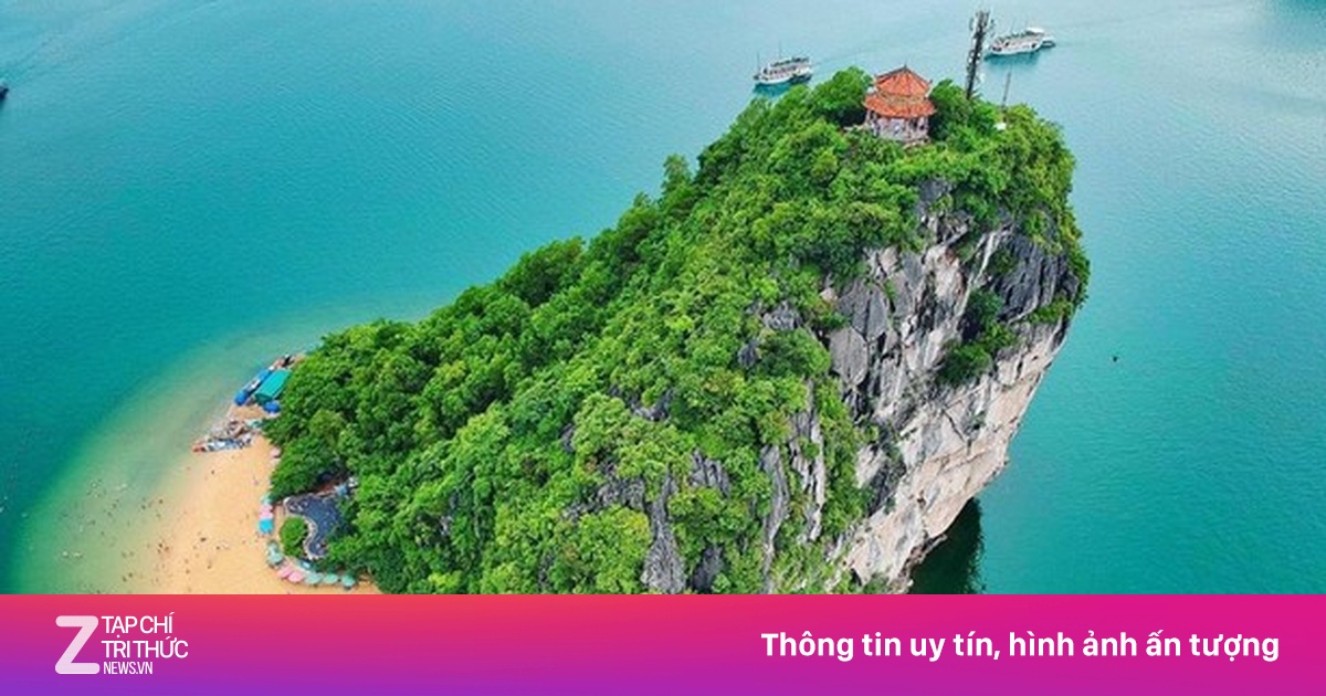 Sắp hết cảnh cả vịnh Hạ Long chỉ có 1 bãi tắm