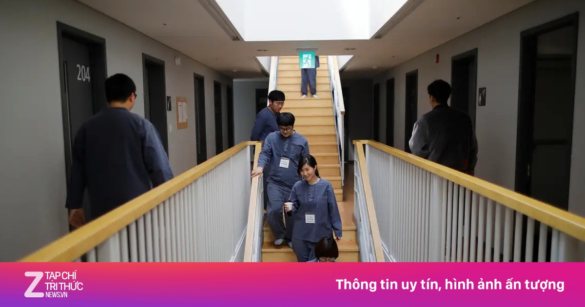 Khách sạn thiếu thốn, chật hẹp phục vụ khách thích 'ở tù' tại Hàn Quốc