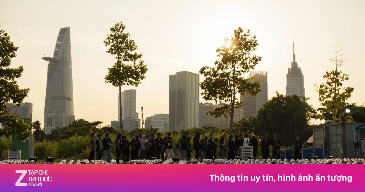 Quán cà phê tặng nước miễn phí cho người trả lại drone