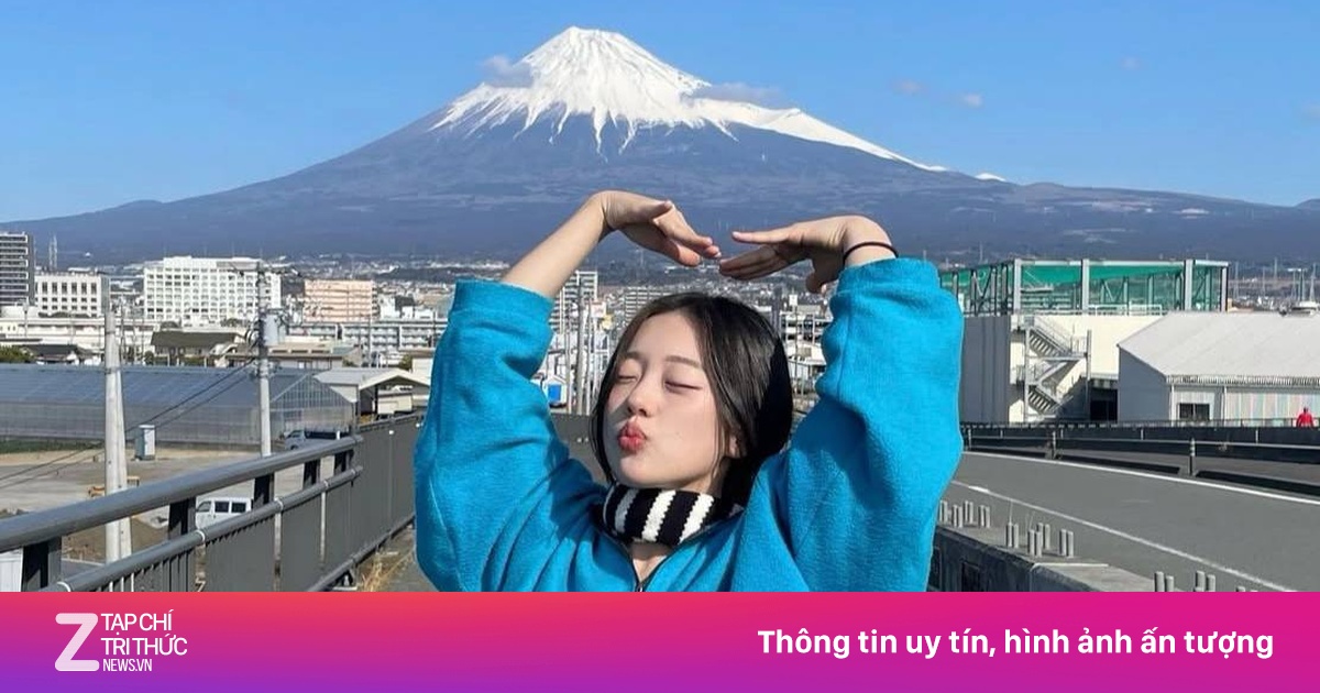 Cảnh tréo ngoe không hồi kết tại cầu 'sống ảo' núi Phú Sĩ