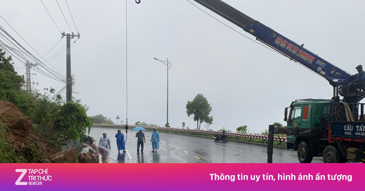 Tạm dừng đón khách đến bán đảo Sơn Trà
