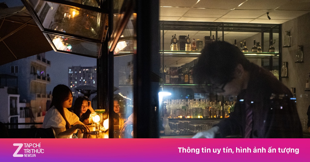 Quán bar nghe khách thất tình, chán việc ở Hà Nội