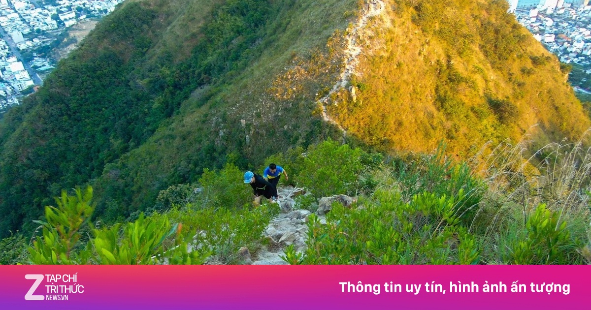 Khách lạc lối, kiệt sức trên núi Cô Tiên