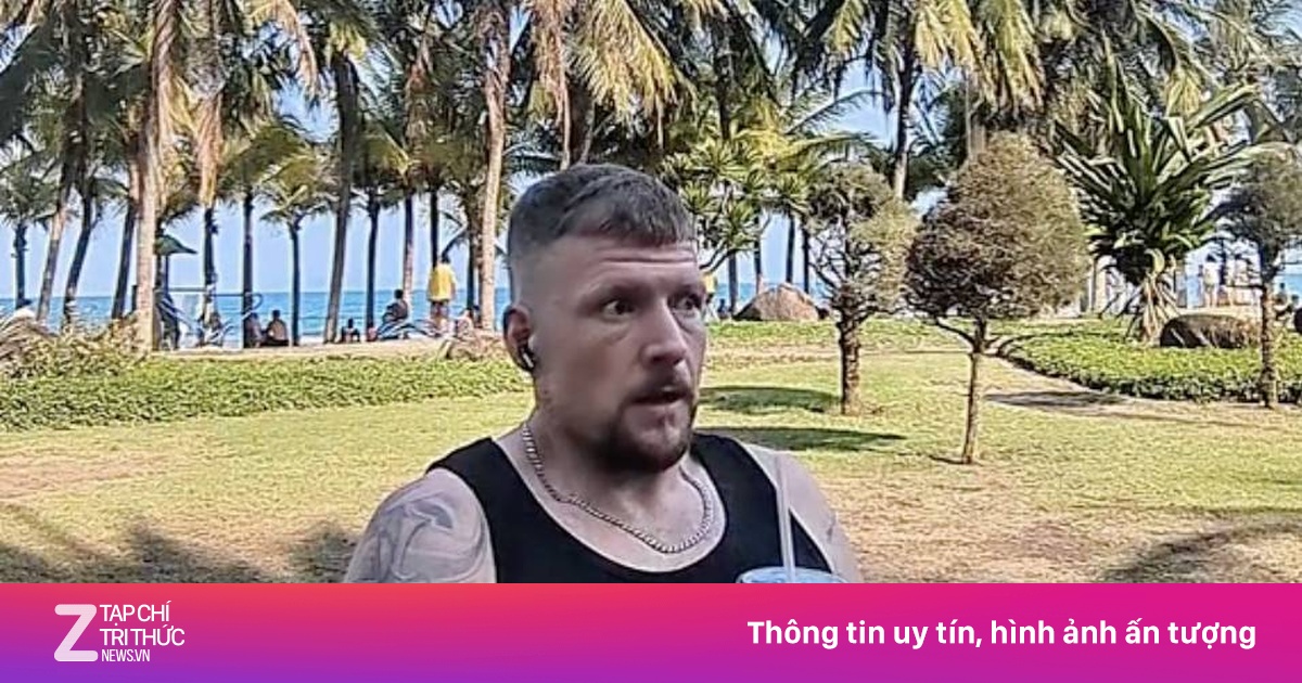 Khách Tây 'giật bắn người' khi uống cà phê Việt