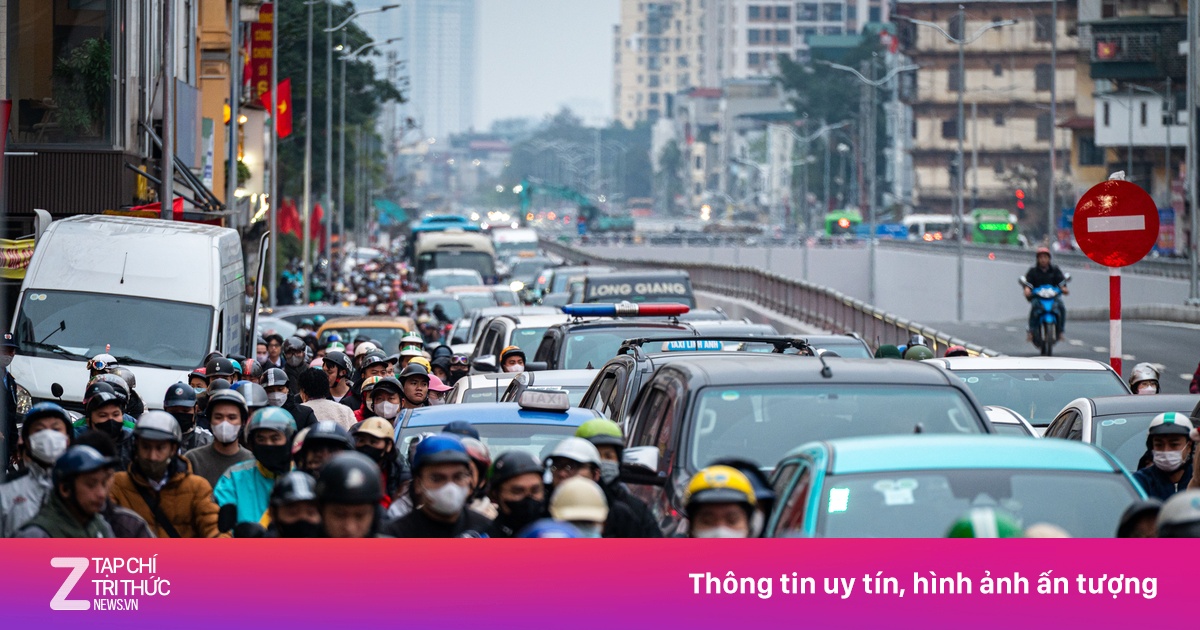 Hầm chui 778 tỷ đồng tại Hà Nội vắng vẻ, đường lân cận vẫn ùn tắc nghiêm trọng