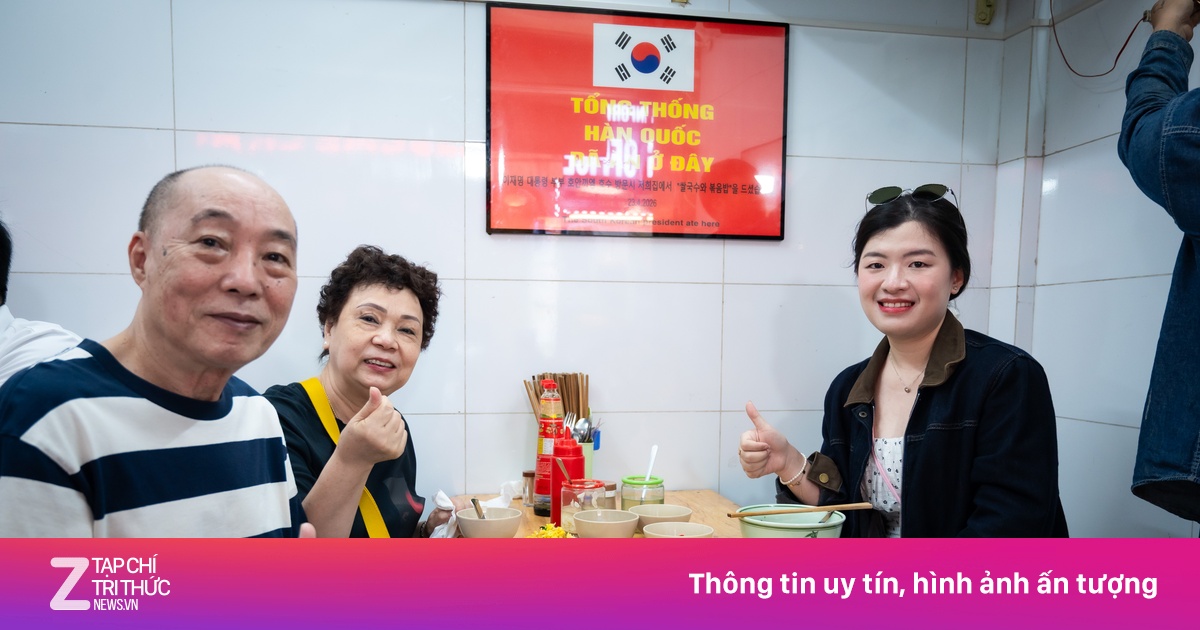 Nườm nượp khách ăn phở giống Tổng thống Hàn Quốc, mong 'xin vía'