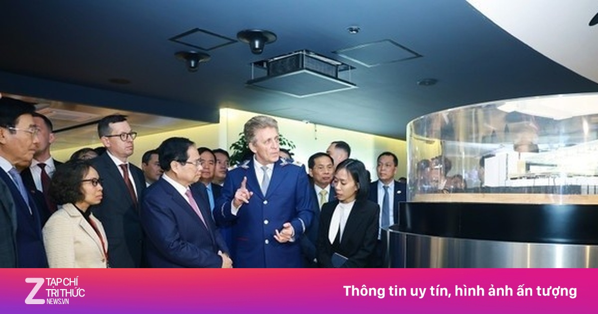 Thủ tướng Phạm Minh Chính tham quan công nghệ hạt nhân và tàu điện ngầm tại Nga