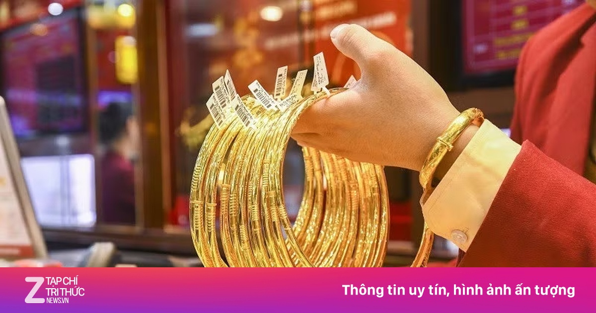 Đề xuất cho doanh nghiệp vay vàng trong dân: Lợi ích và rủi ro khó lường