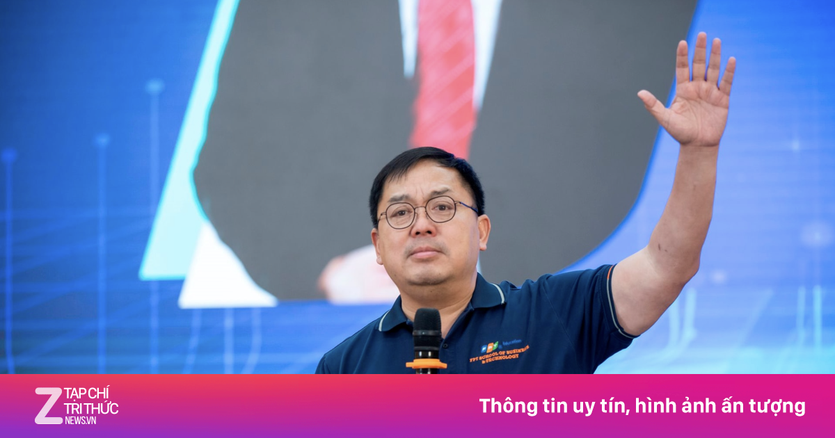 Ông Hoàng Nam Tiến: Từ thời đi bán điện thoại đến thời ông 'giáo Tiến'