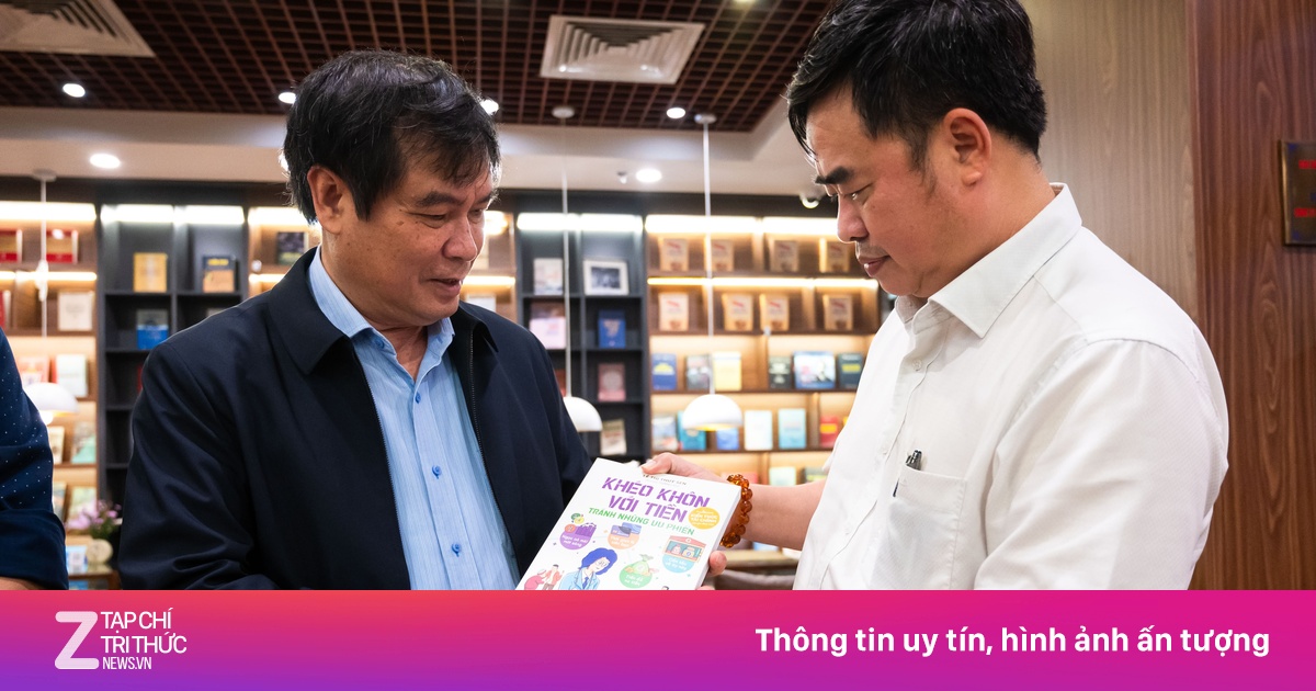 Ban Tuyên giáo, Bộ Văn hóa thăm khu trưng bày Giải Sách quốc gia